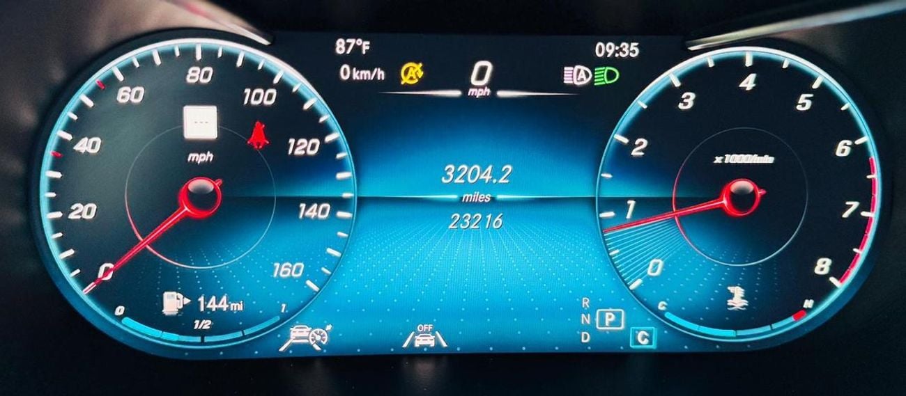 Mercedes Benz C300 STD (NON GCC)