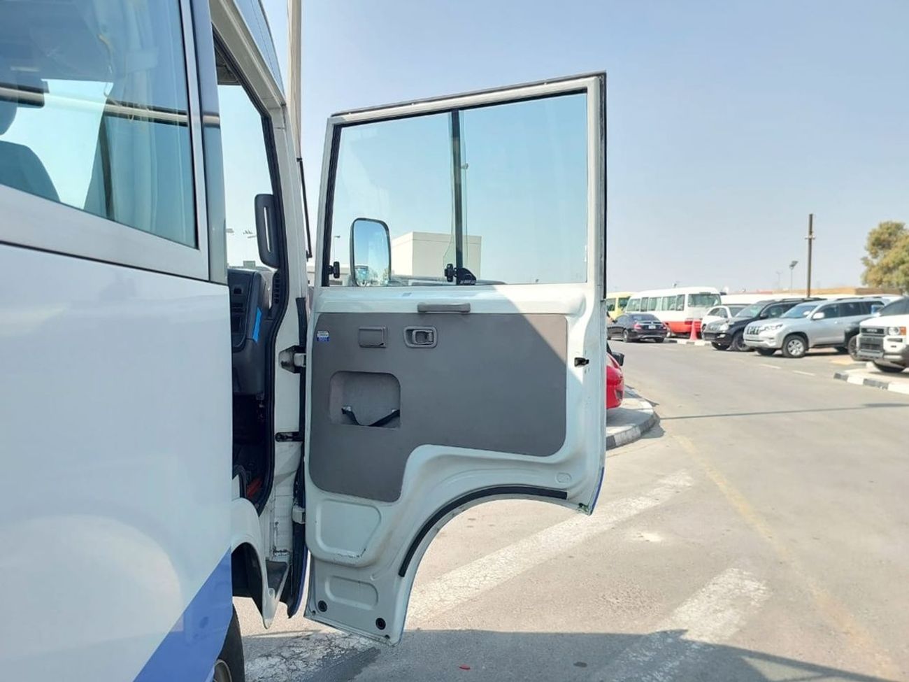 Nissan Civilian NISSAN CIVILIAN BUS RHD 2001 MODEL 4.1 L DIESEL MANUAL(PM10079)