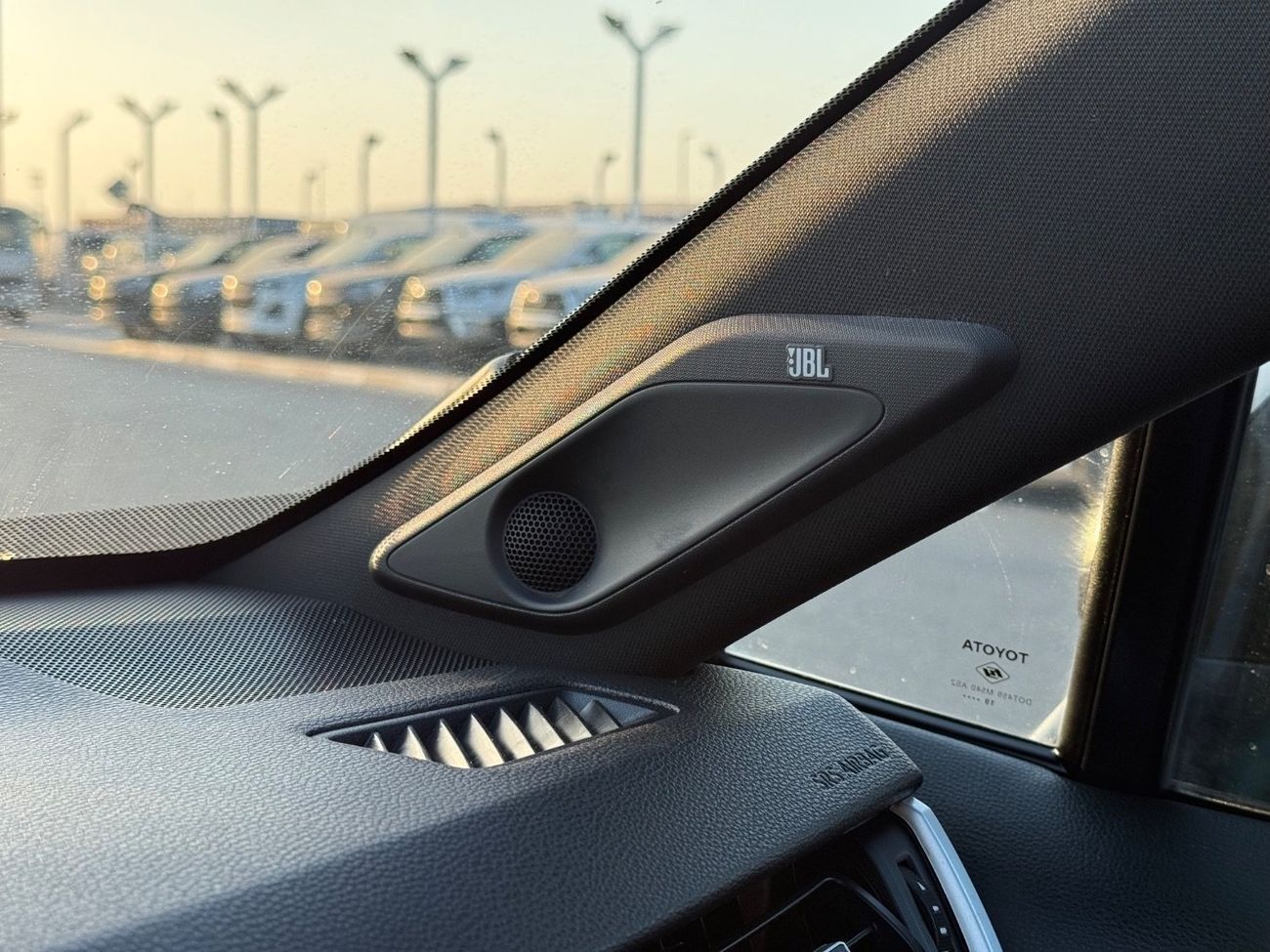 تويوتا راف ٤ 2020 TOYOTA RAV4 XSE HYBRID FULL OPTIONS IMPORTED FROM USA