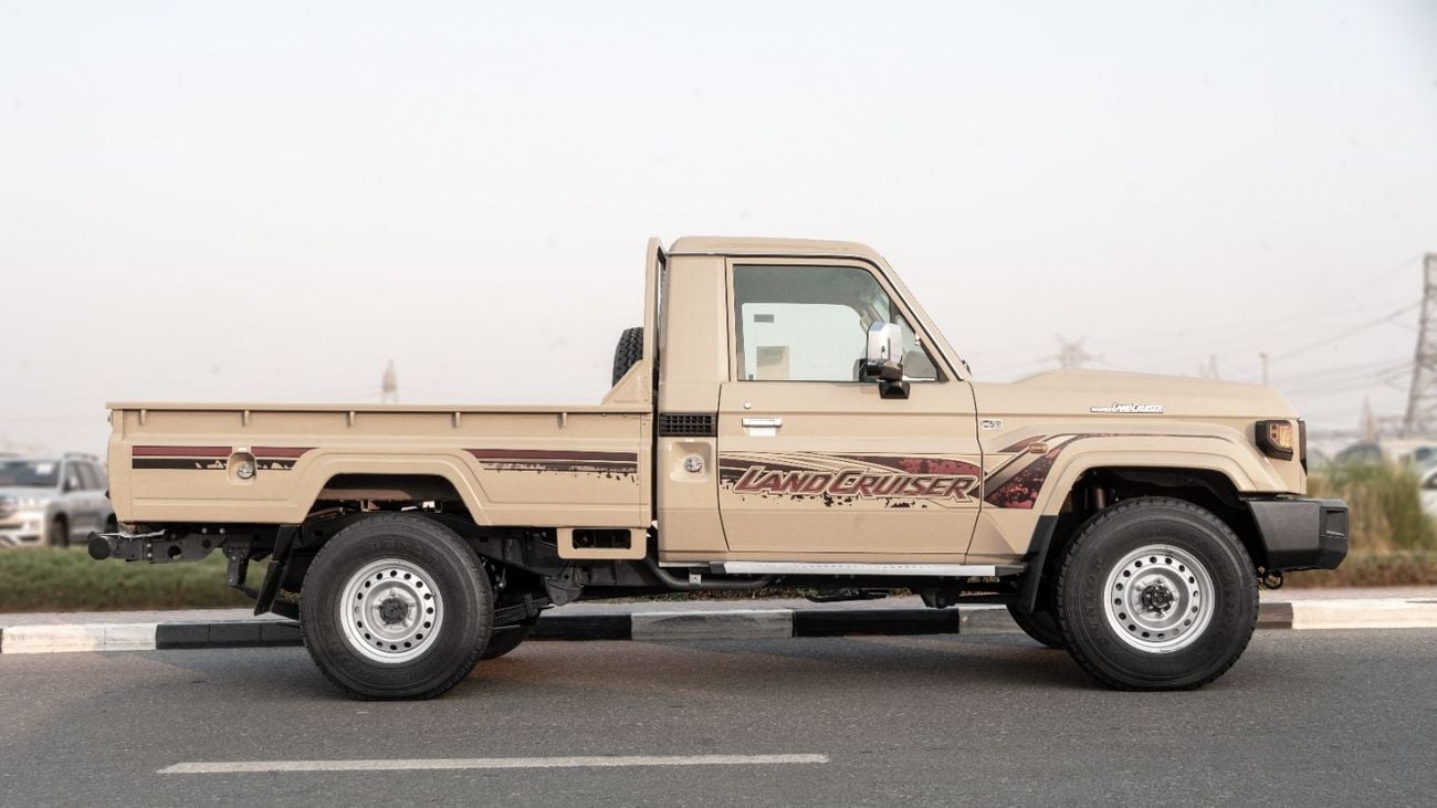Toyota Land Cruiser Pick Up 2025 Toyota Land Cruiser LC79 4.0L MT Petrol Basic (Omani)