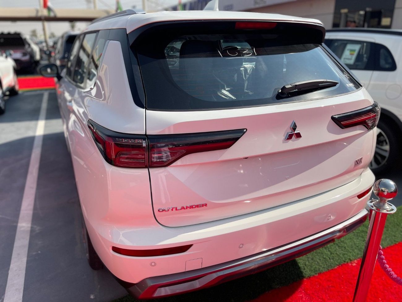 ميتسوبيشي آوتلاندر 