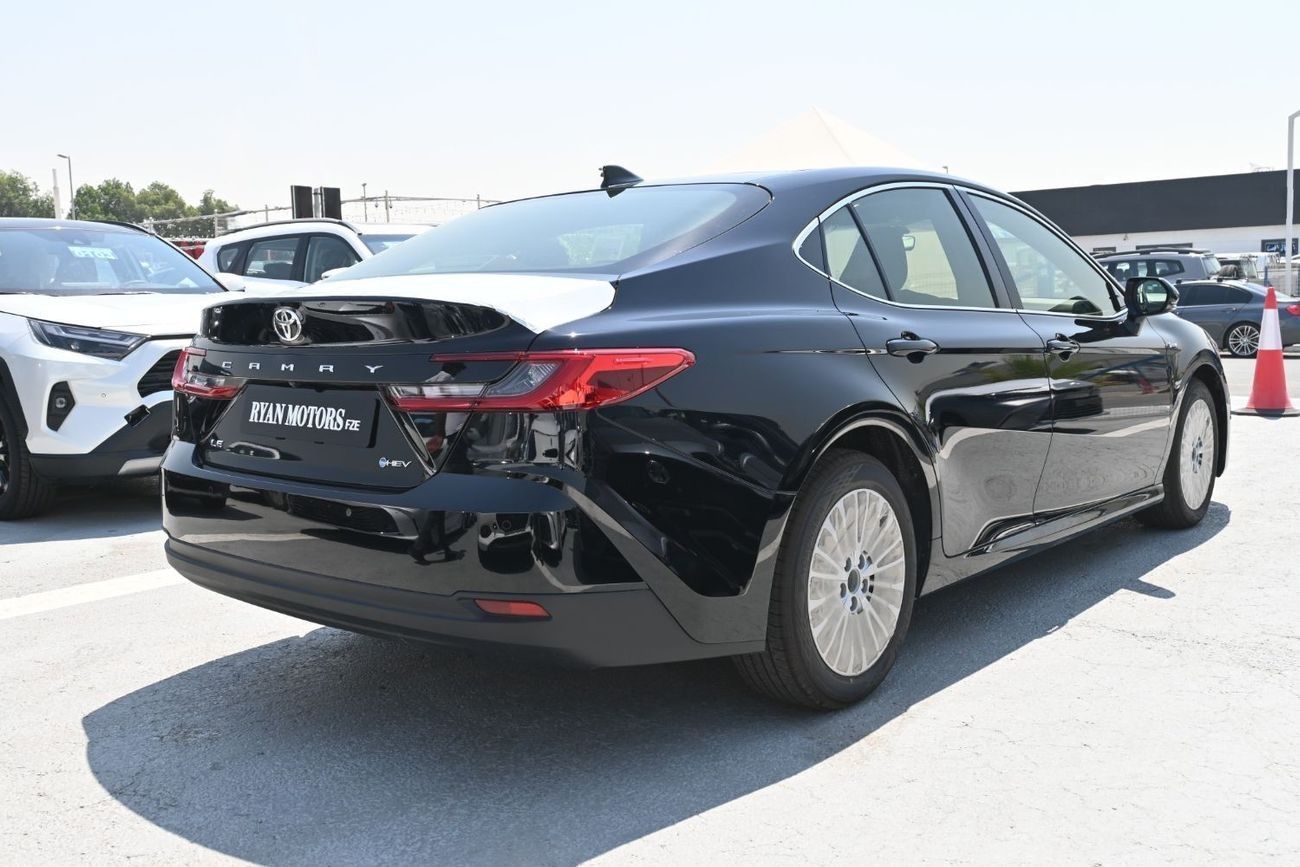 Toyota Camry LE HEV Toyota Camry LE 2.5L Hybrid, Model 2025, Color Black