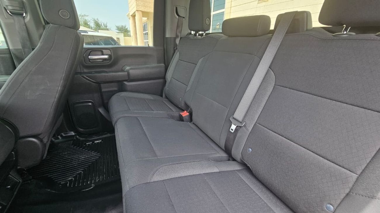 Chevrolet Silverado 6.6L LTZ (Heavy Duty)