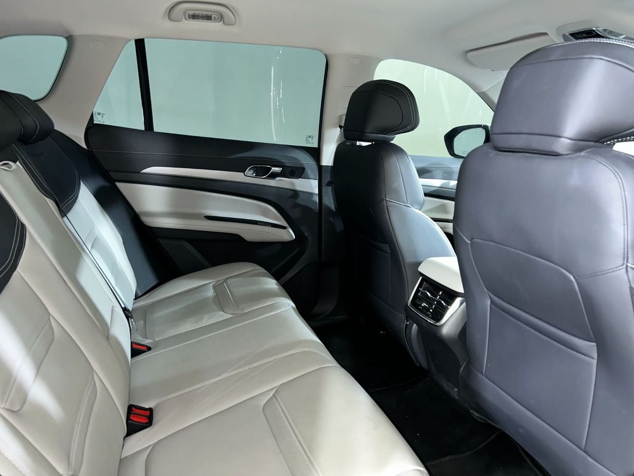 Ford Territory TREND TER2126/AL TAYER MOTORS/AL QOUZ SHOWROOM