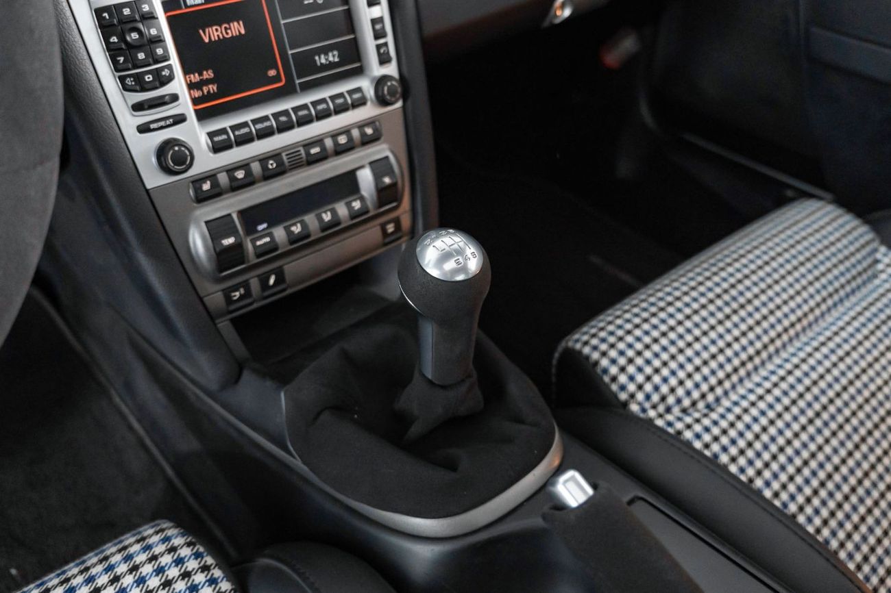 Porsche 911 2007 Porsche 997 Carrera 4 Dakar /  Manual / Full Modifications