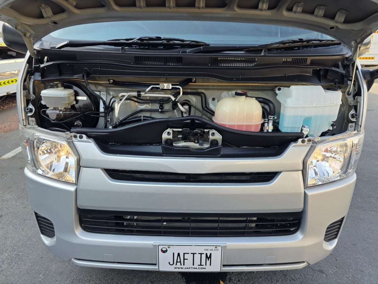 Toyota Hiace 8 SEATER | 2.0 PETROL ENGINE | RHD | AT