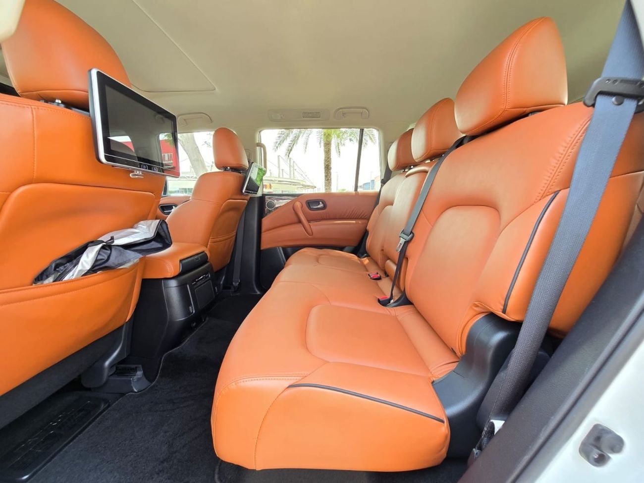 Nissan Patrol SE TITANIUM 2022 GCC LOW MILEAGE FULL SERVICE HISTORY SINGLE OWNER WITH AGENCY WARRANTY IN MINT CONDITION