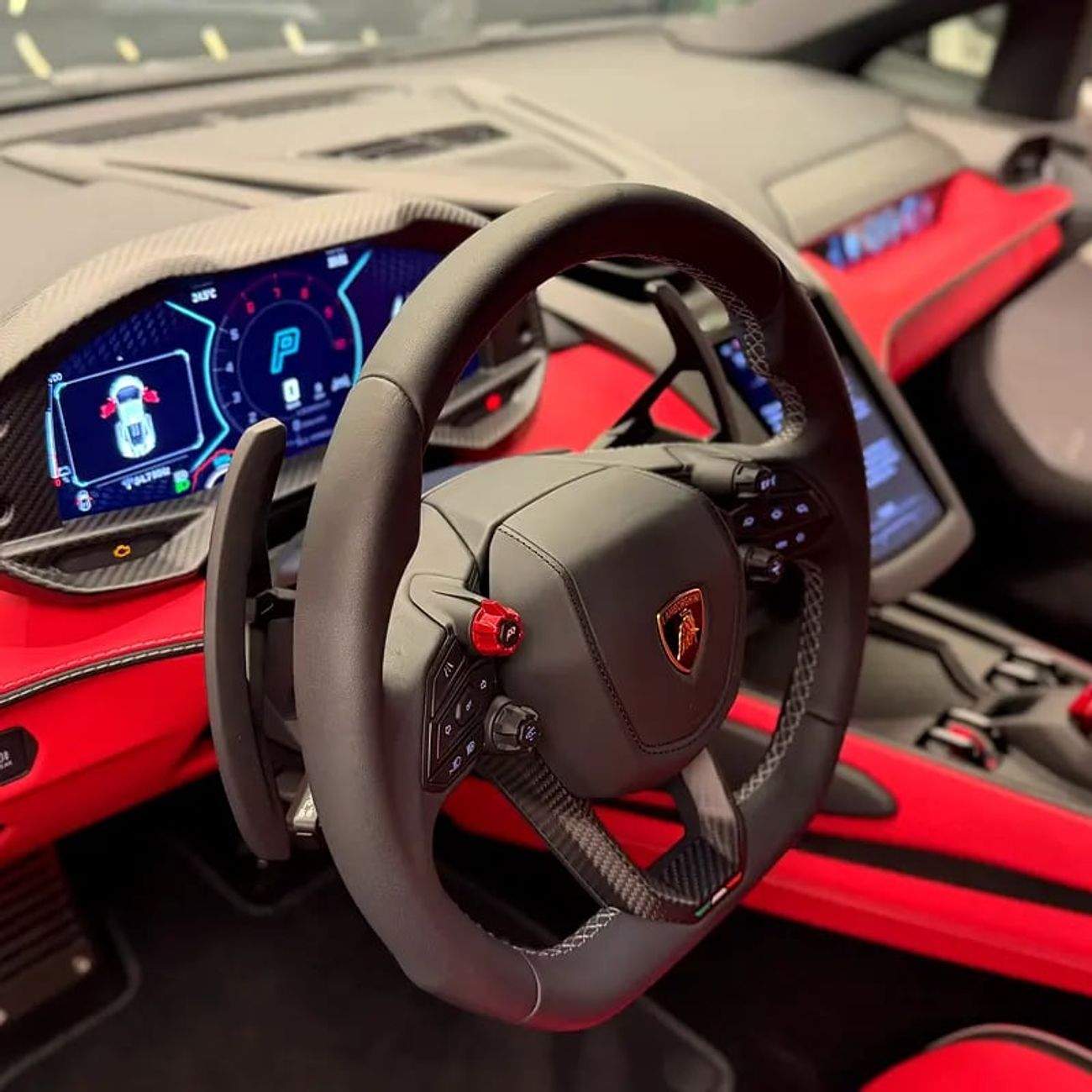 Lamborghini Revuelto PEARL WHITE