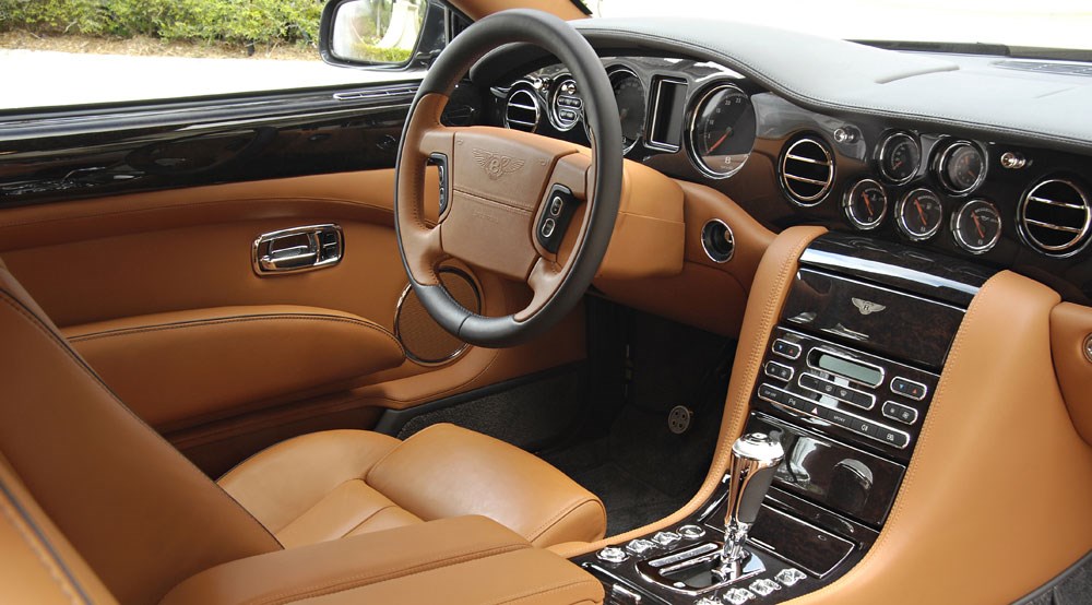 Bentley Brooklands interior - Cockpit