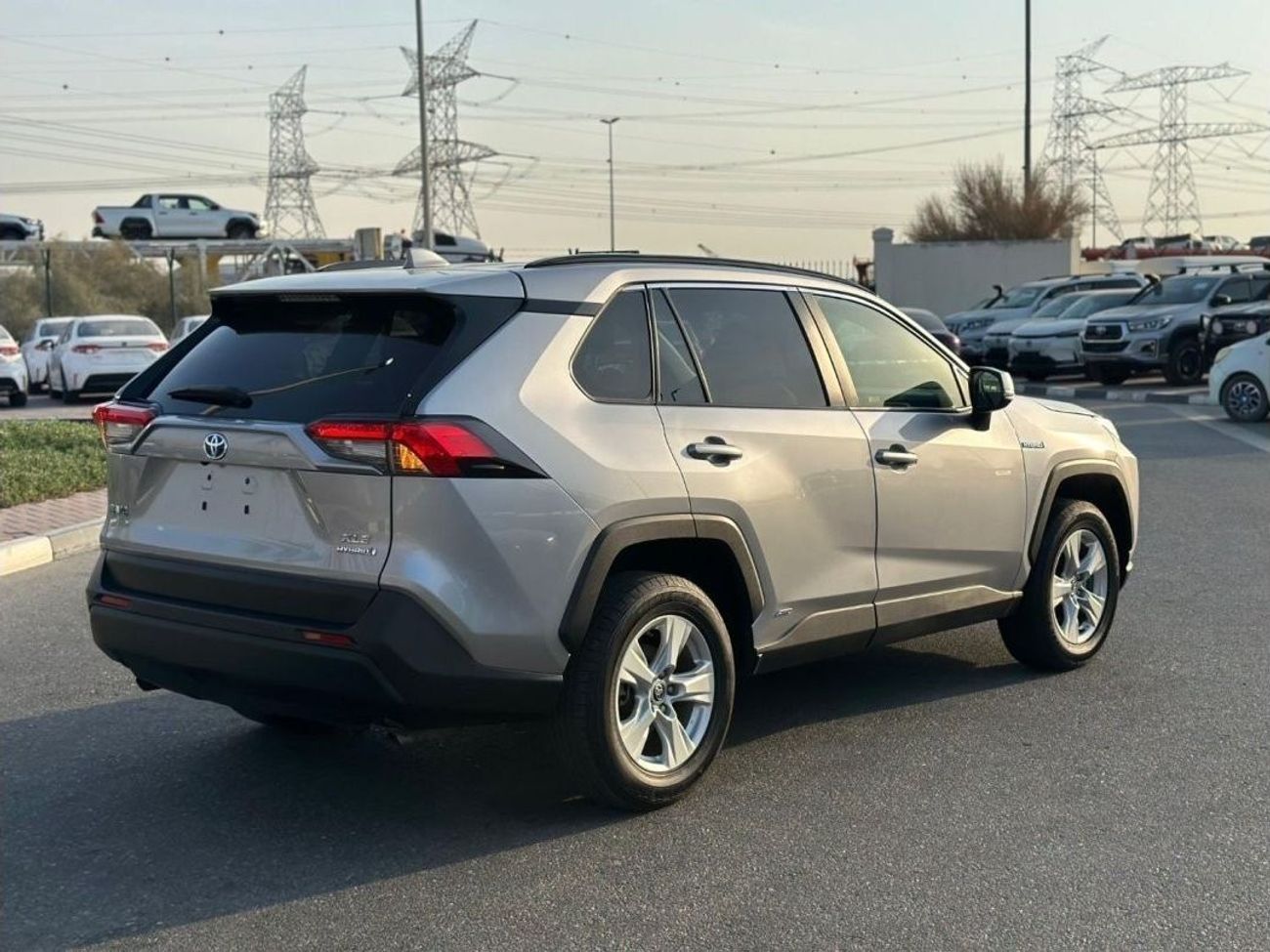 Toyota RAV4 Hybrid TOYOTA RAV4 2020 XLE