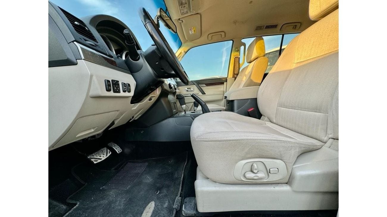 ميتسوبيشي باجيرو GLS