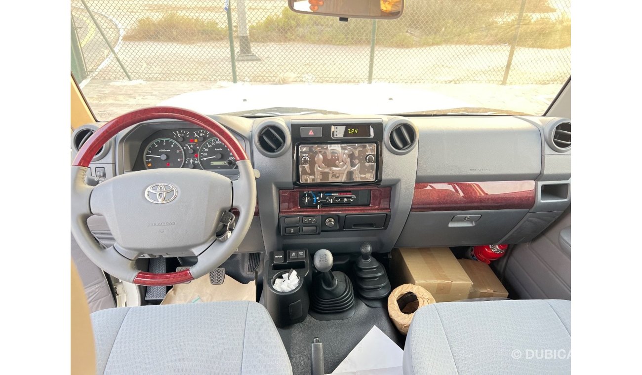 Toyota Land Cruiser Pick Up PICKUP DLX 2023 MODEL TOYOTA VDJ79 4.5L V8 Double Cabin Limited