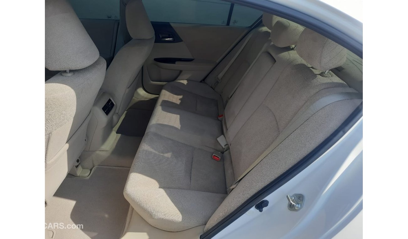 هوندا أكورد Honda Accord 2013 g cc full autmatic accident free original pant %100 very very good condition clean