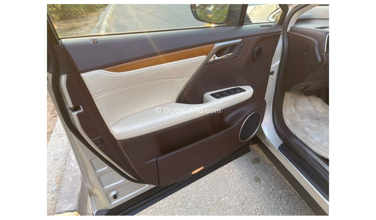 لكزس RX 350 بلاتينوم لكزس ار اكس 350 2018 بحاله ممتازه جدا