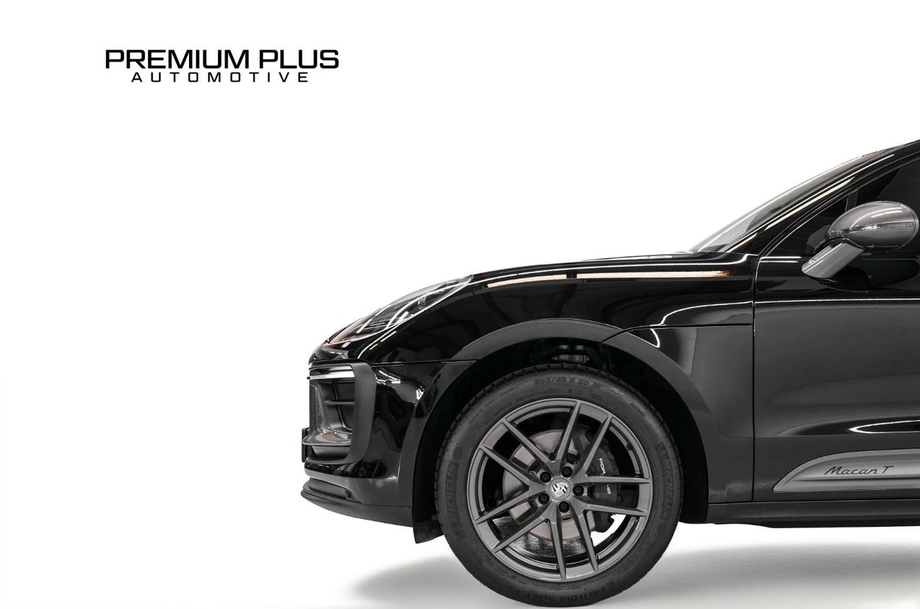 بورش ماكان T 2.0L (260 HP) 2024 Porsche Macan, Warranty, Full Porsche Service History, Sport Chrono Package, Ve