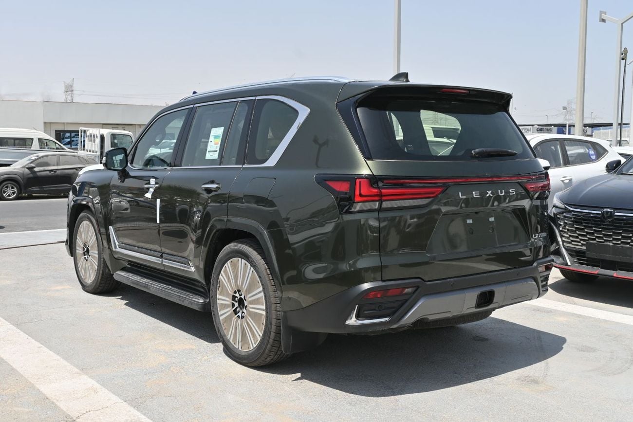 لكزس LX 700h Lexus LX700h Signature 3.5L Twin-Turbo + Hybrid V6, Model 2025, Color Green inside Red