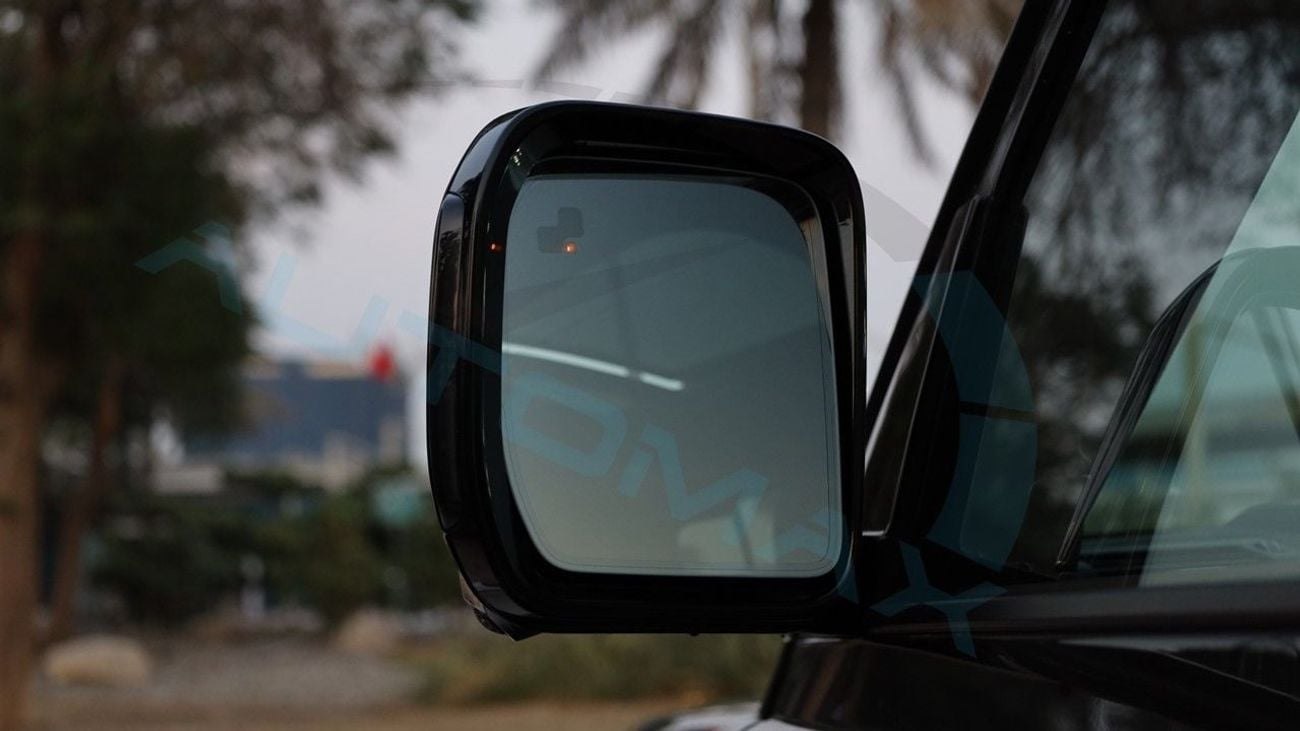 Land Rover Defender Defender 110 Octa 4.4TT V8 AWD 2025 0Km With 5 Years Or 200,000 Km Warranty