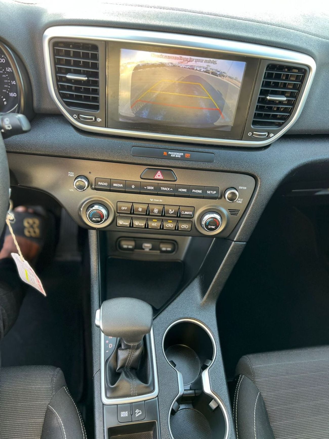 Kia Sportage LX 2020 Kia Spotage Mid-Option - 2.4L V4 - Rear Camera - Electric Seat