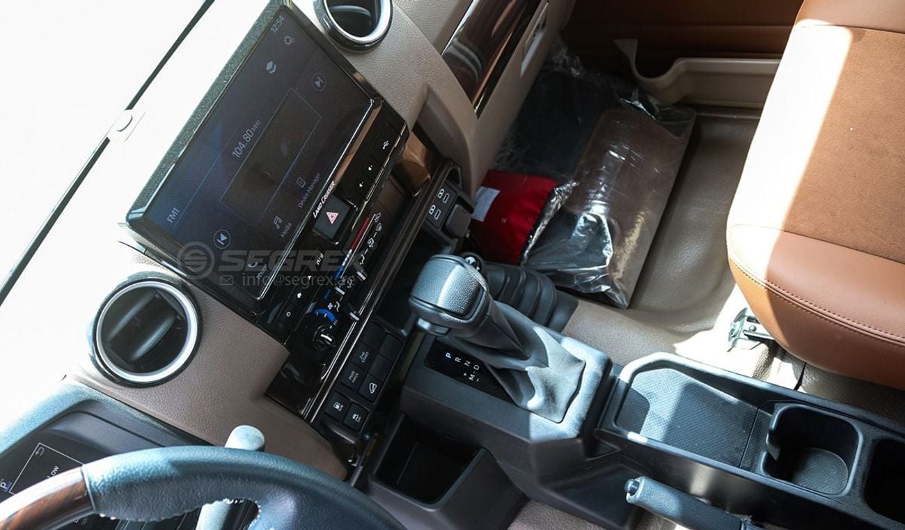 تويوتا لاند كروزر بيك آب LC79, Single Cabin, 4.0L Petrol 4WD 6-Speed Automatic | 2025 Model | Ready for Export