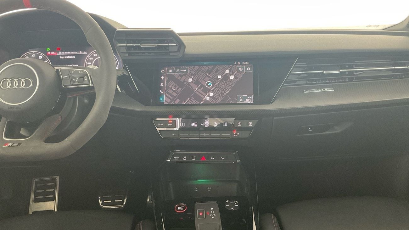 أودي RS3 TFSI quattro | شامل الضمان | 0 ﺪﻔﻋﺓ ﺃﻮﻟﻯ