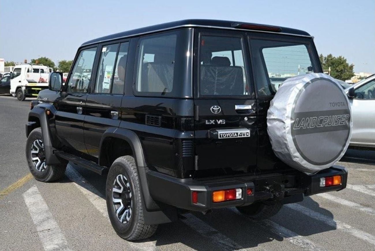 Toyota Land Cruiser 70 2025 TOYOTA LAND CRUISER 76 HT G V6 4.0L PETROL 4WD 5-SEATER AT