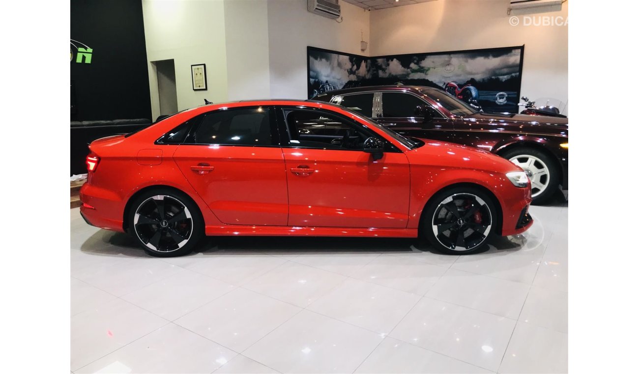Audi RS3 - GCC - UNDER WARRANTY + SERVISE CONTRACT FROM AL NABOODAH