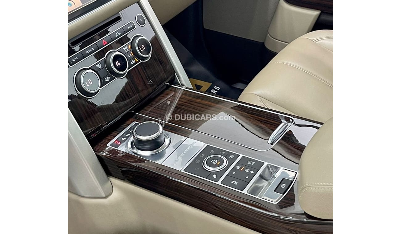 Land Rover Range Rover 2014 Range Rover Vogue SE Supercharged, Range Rover Service History, GCC