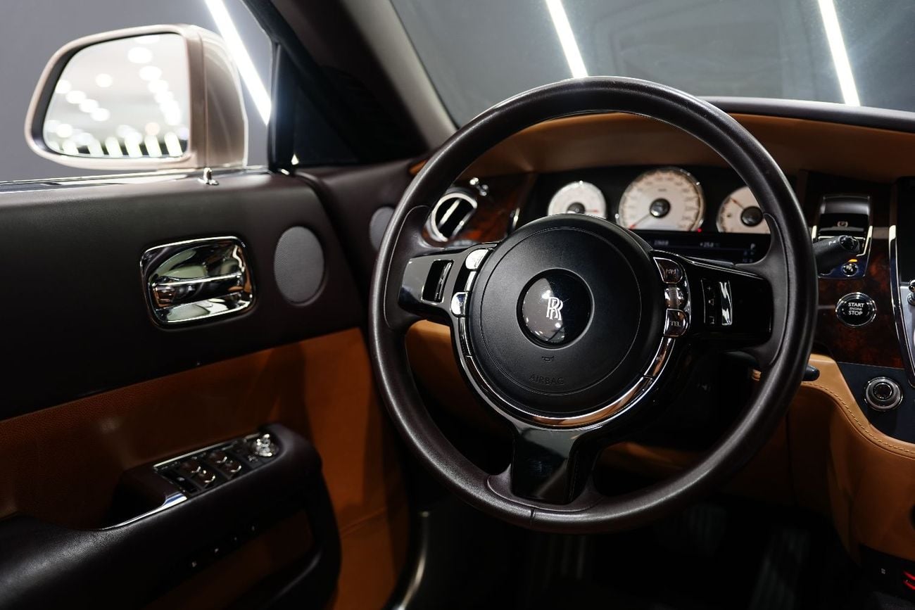 رولز رويس واريث Upper Two-Tone, Starlight Roof, GCC Spec!!