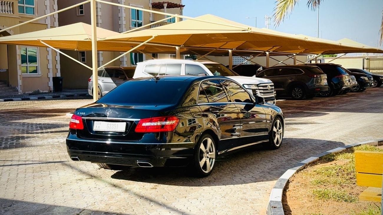 Mercedes Benz E300