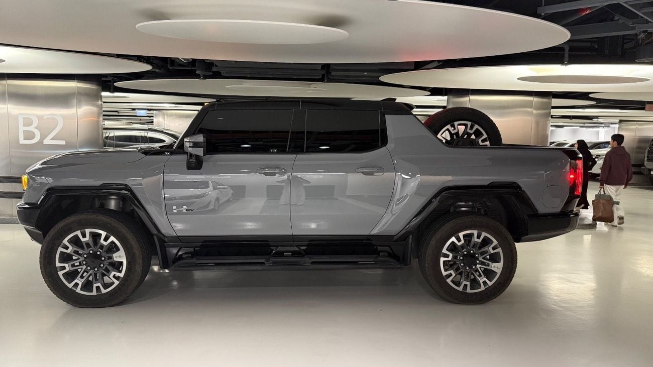 جي أم سي همر EV