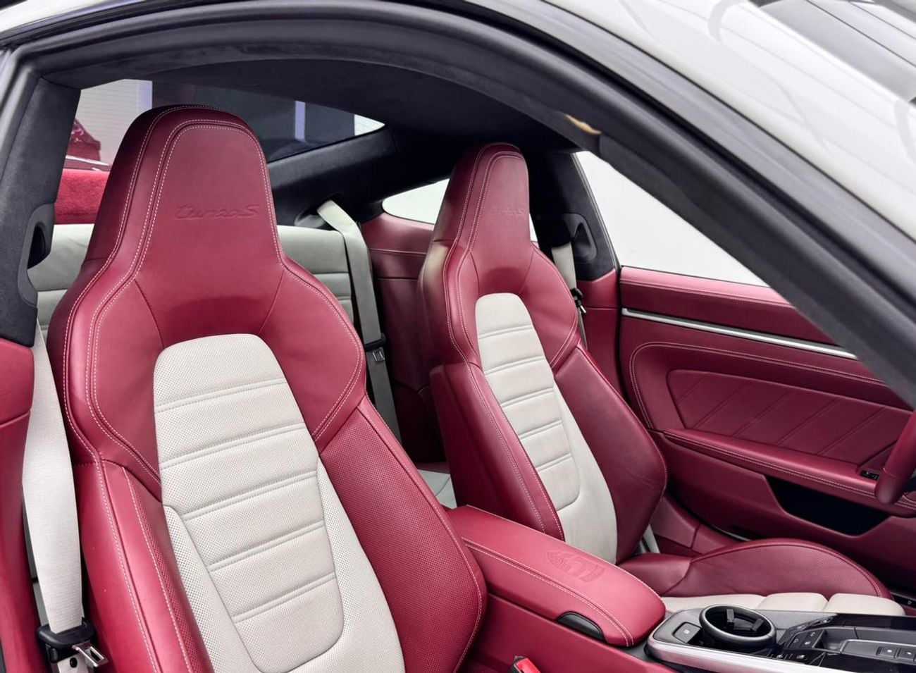 Porsche 911 Turbo S 3.8L (640 HP) Coupe 2021 Porsche 911 Turbo S, 2026 Porsche Warranty, Full Porsche Service Hi