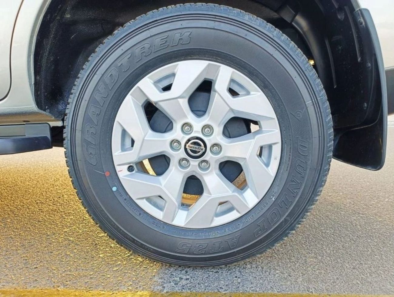 Nissan XTerra NISSAN X-TERRA 4WD SE 2.5L V4 7SEATS AT 2023