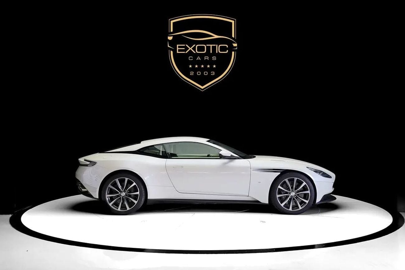 Aston Martin DB11 AMR Std 5.2L
