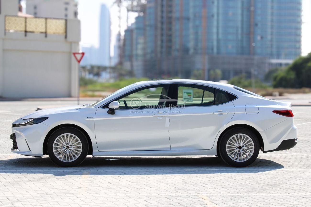 Toyota Camry LE HEV LHD 2.5L HYBRID LE-G FWD AT 2025MY