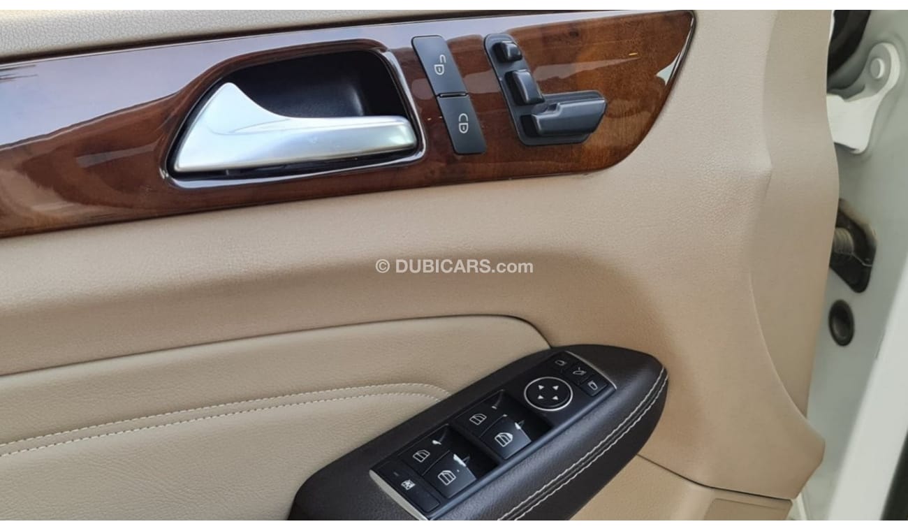 Mercedes-Benz ML 400 Std 3.5L V6 2015 GCC Perfect Condition