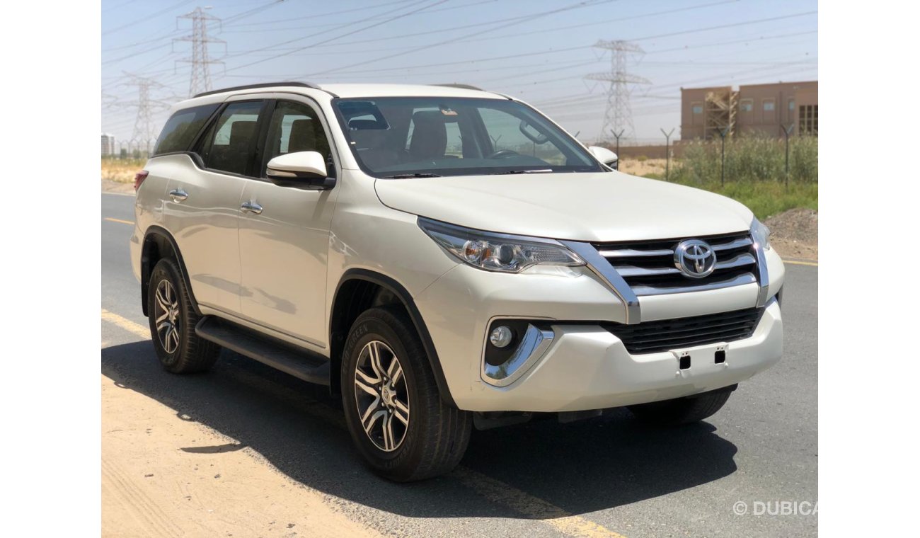 Toyota Fortuner EXR 2.7L Petrol, DVD + Rear Camera, Alloy Rims 17'', Parking Sensors Rear, LOT-708