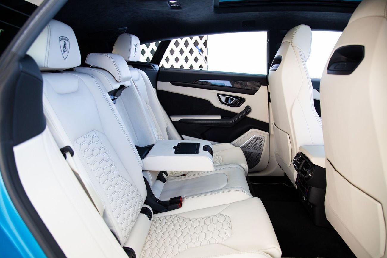 Lamborghini Urus STD 4.0T V8