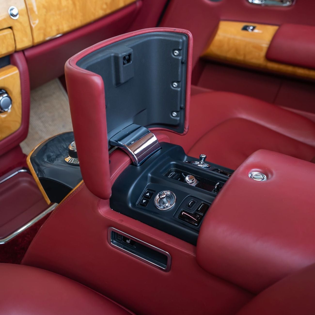 Rolls-Royce Phantom 2009 ROLLS ROYCE PHANTOM DROPHEAD GCC DONE 67,000KM