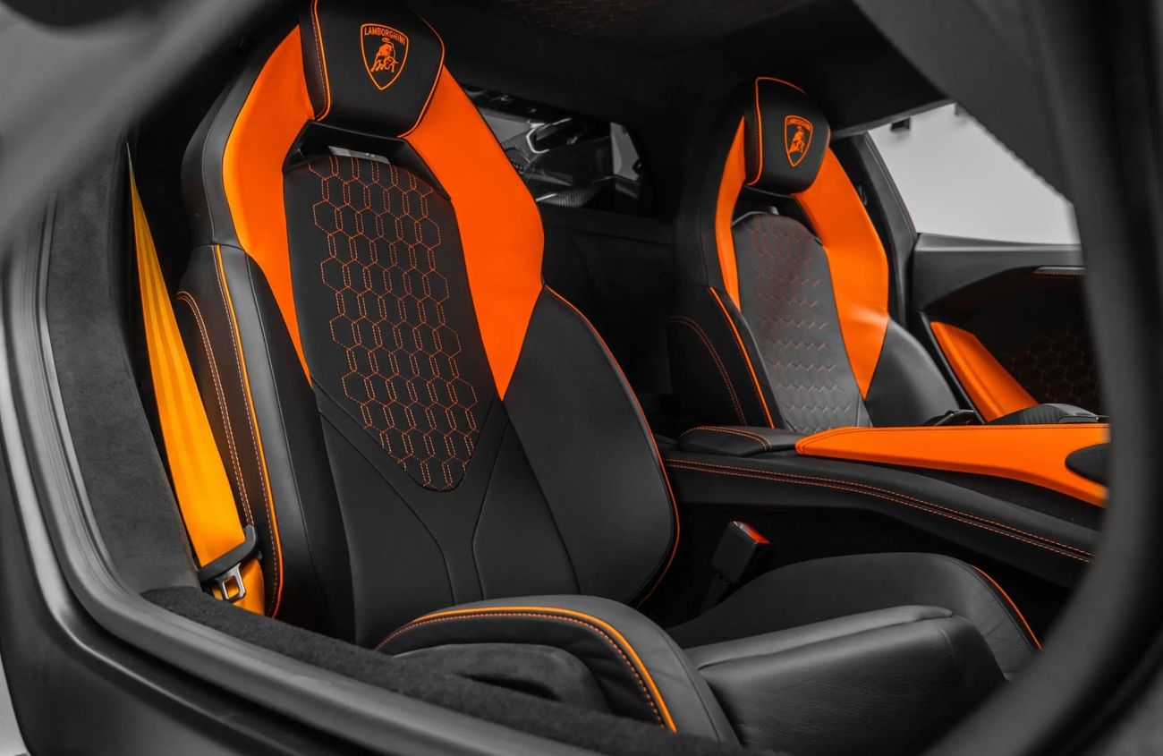 لامبورغيني ريفويلتو 6.5L V12 Naturally Aspirated Engine + eMotor