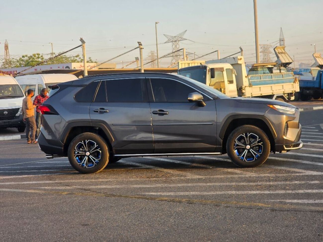 تويوتا راف ٤ 2022 Model Full option 4x4 , Push button and leather seats