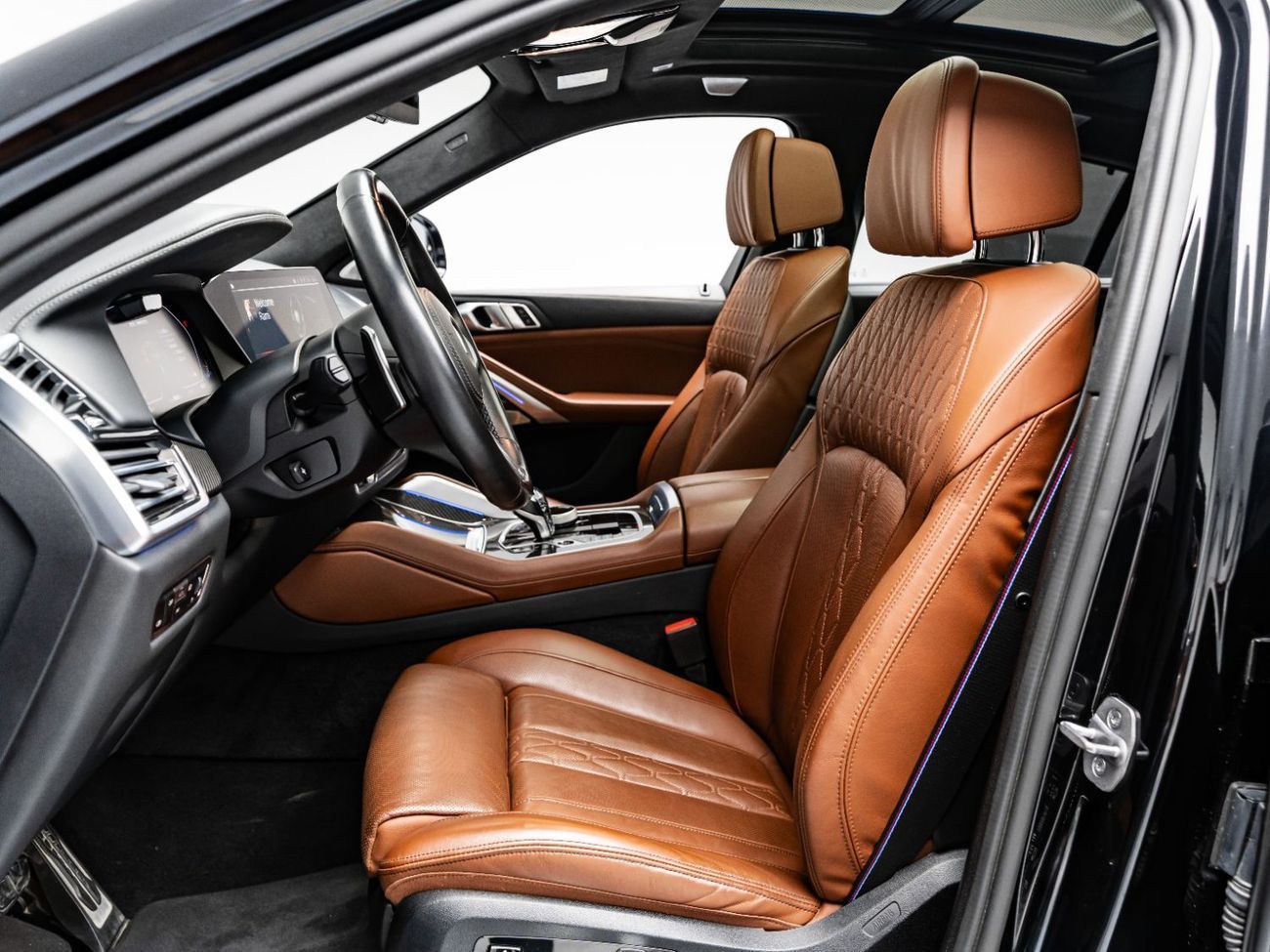 BMW X6 The BEST Ramadan offer in the UAE 2024- Limited Time Only M50i 4.4L 2023 BMW X6 M50i, 4.4L TC V8, AW