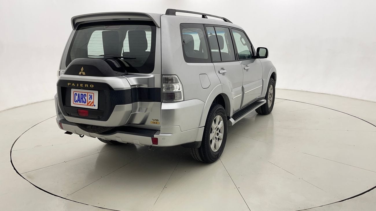 Mitsubishi Pajero GLS MIDLINE 3 | Zero Down Payment | Home Test Drive