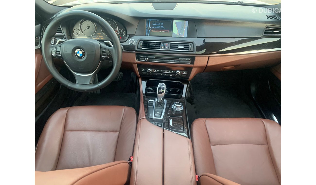 BMW 523i BMW 523 i_Gcc_2011_Excellent_Condition _Full option