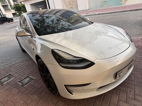 تسلا موديل 3 Performance (AWD)