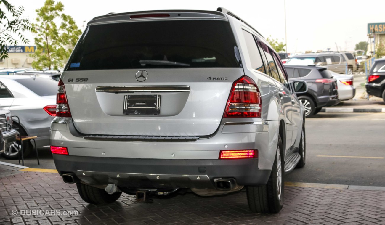 Mercedes-Benz GL 550 4 Matic