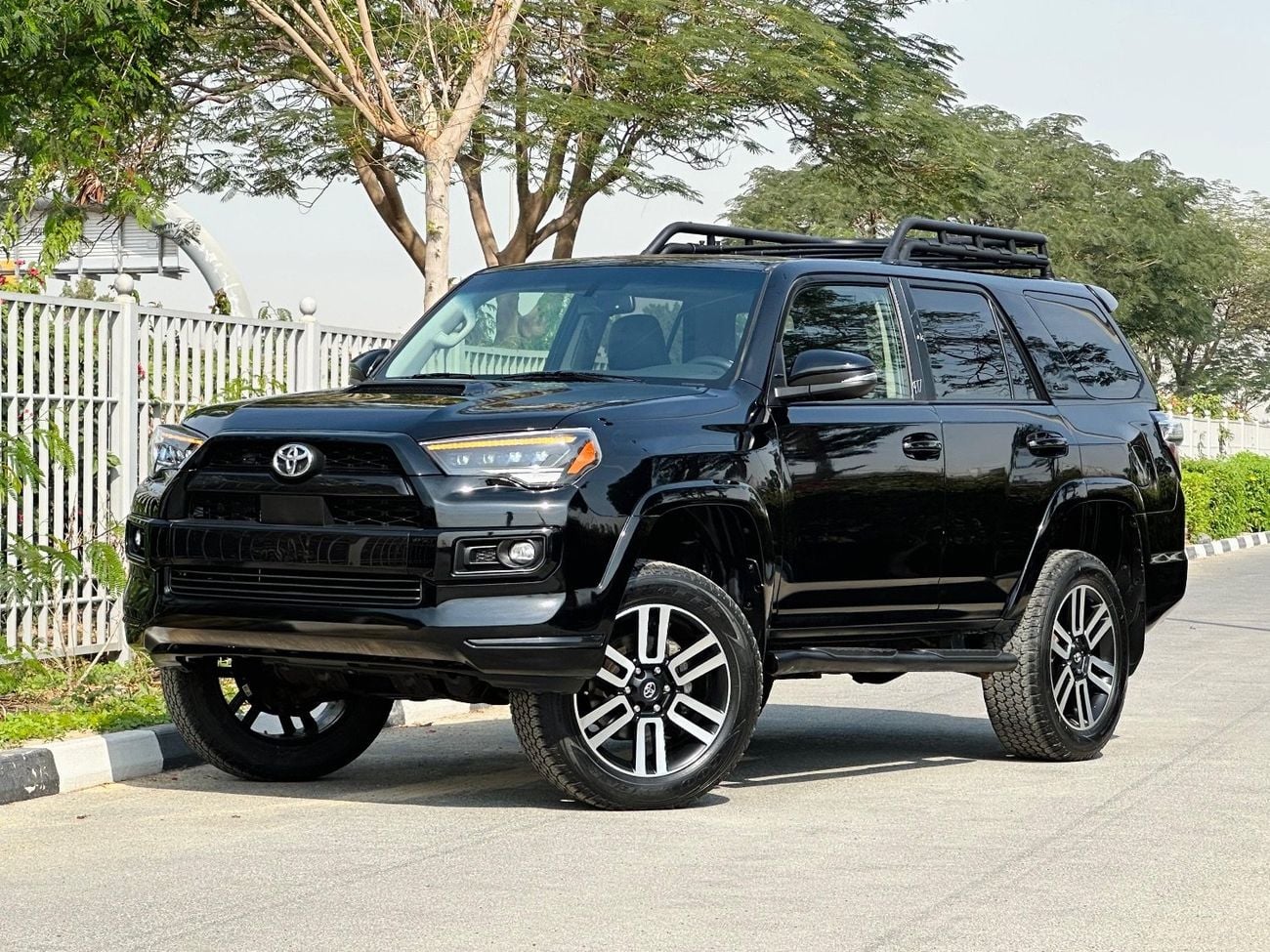 Toyota 4Runner 2018 Model Full Option Premium Very Clean Perfect Condition