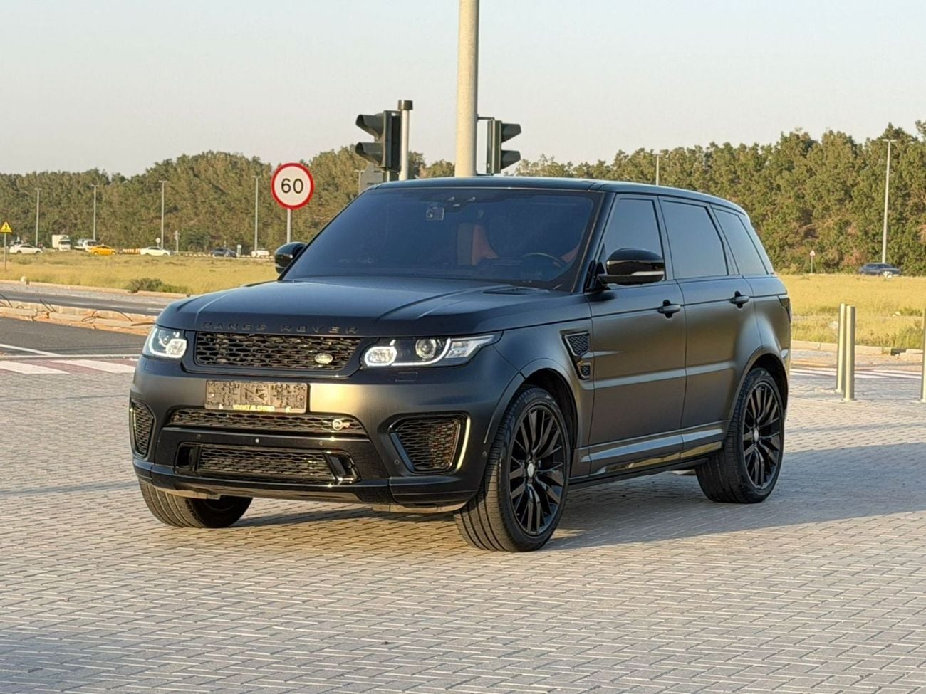 Land Rover Range Rover Sport SVR 5.0L (575 HP) 4WD