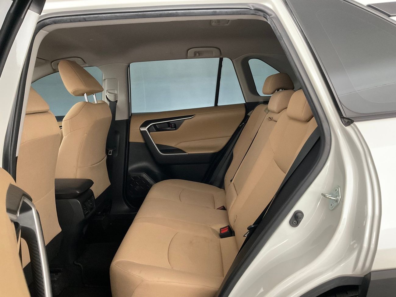 تويوتا راف ٤ EX | شامل الضمان | 0 ﺪﻔﻋﺓ ﺃﻮﻟﻯ