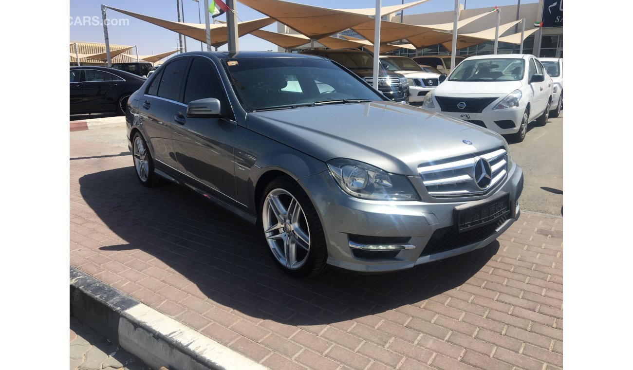 Mercedes-Benz C200 we offer : * Car finance services on banks * Extended warranty * Registration / export services