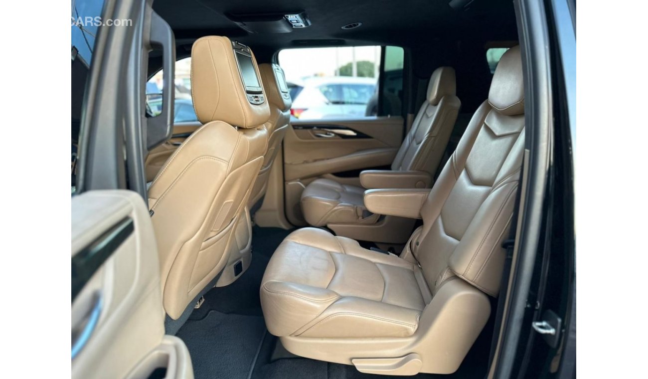 Cadillac Escalade Platinum LWB / GCC Spec